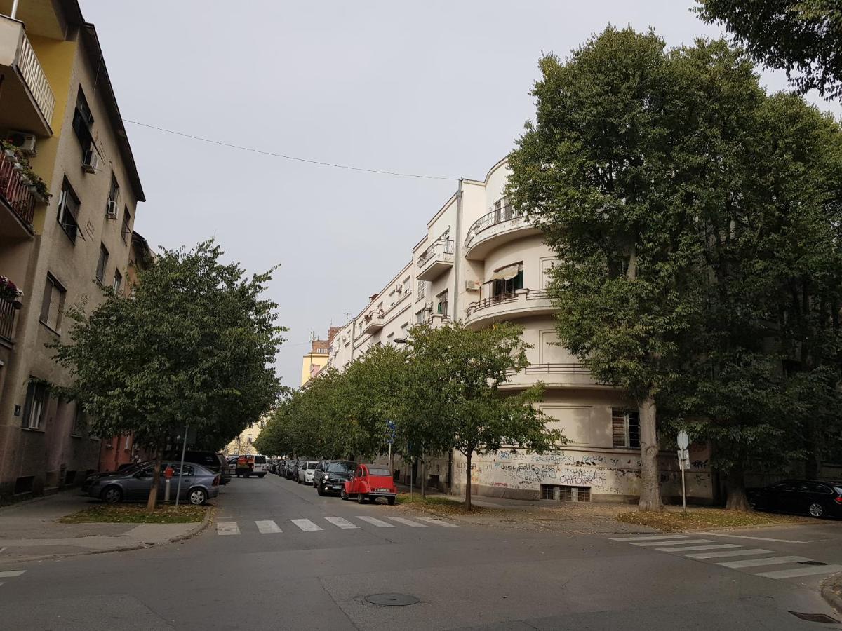 Mia Apartment Novi Sad Buitenkant foto