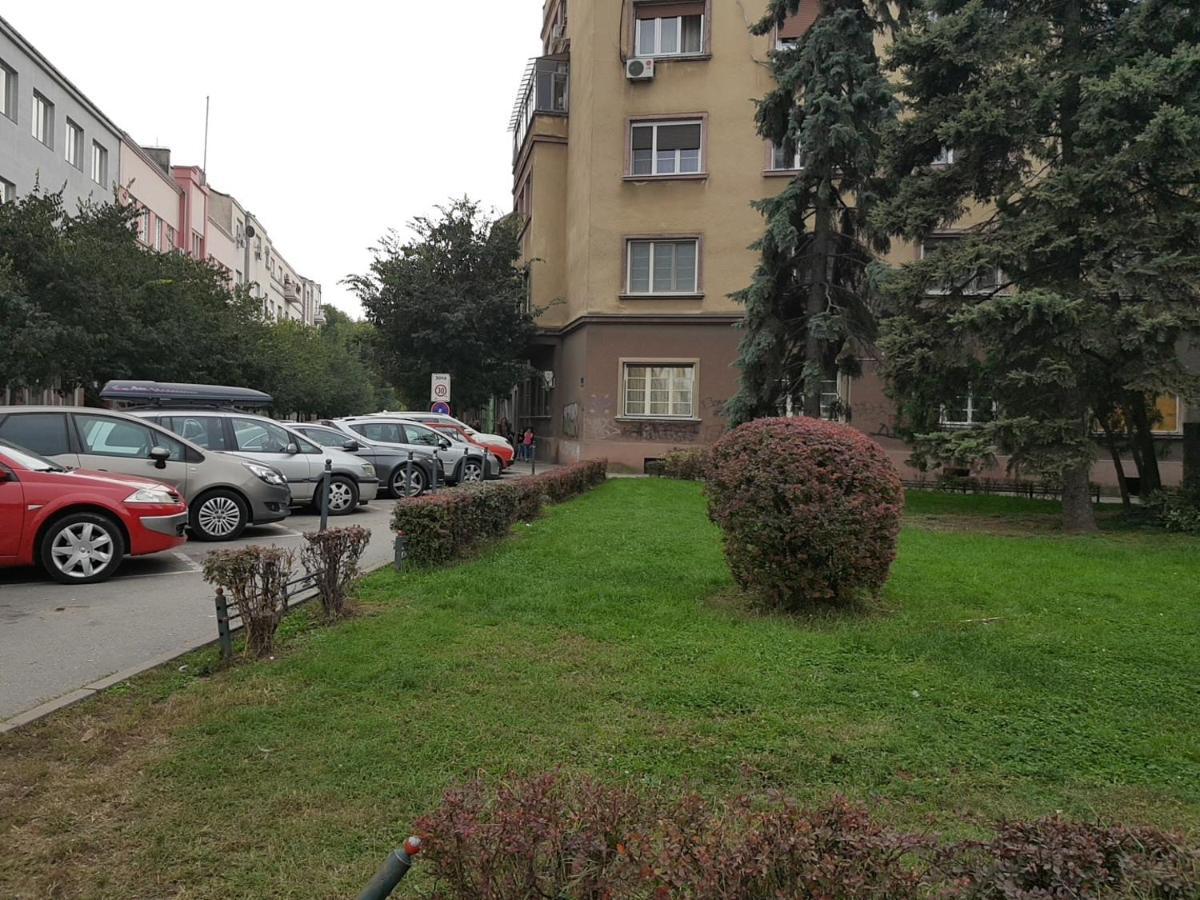 Mia Apartment Novi Sad Buitenkant foto